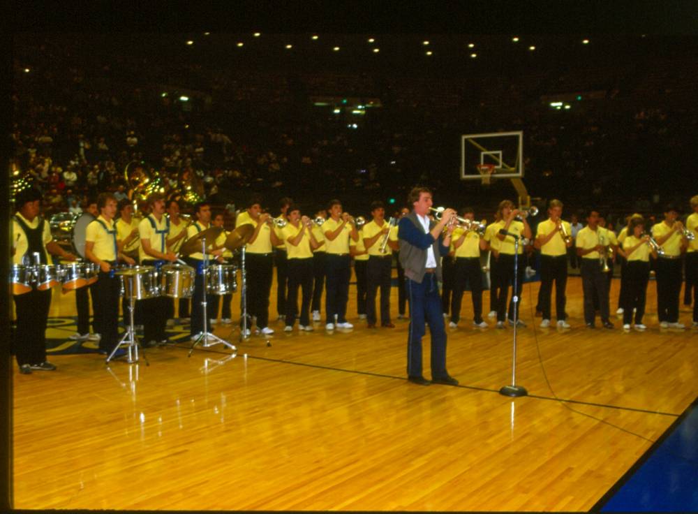 1983-84 - Al Vizzutti at Basketball game 9