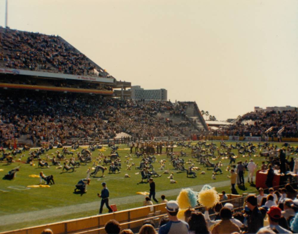 Les T Fiesta Bowl 1985a