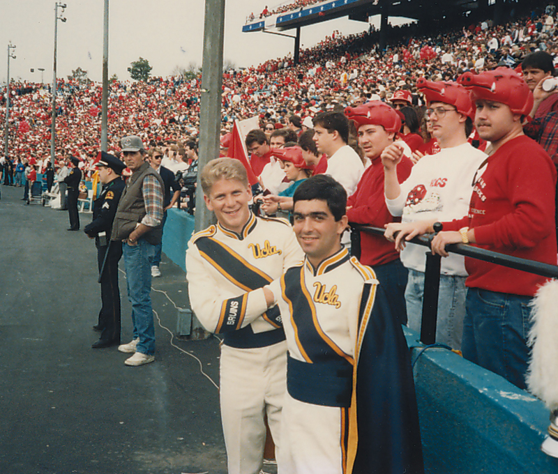 Drum majors Tim Close and Mel Freitas with Arkansas fans, 1989 Cotton Bowl