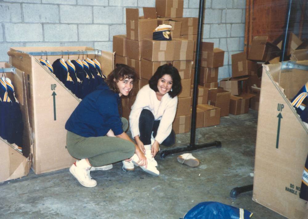 1980s Trying on shoesxx