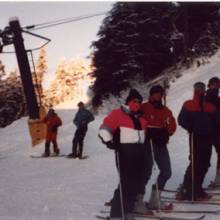 A unidentified band member, Mark Sasson, Rob Kerner and another unidentified band member skiing at Alyeska. It was 10 degrees below zero there that day! 1990 Great Alaska Shootout