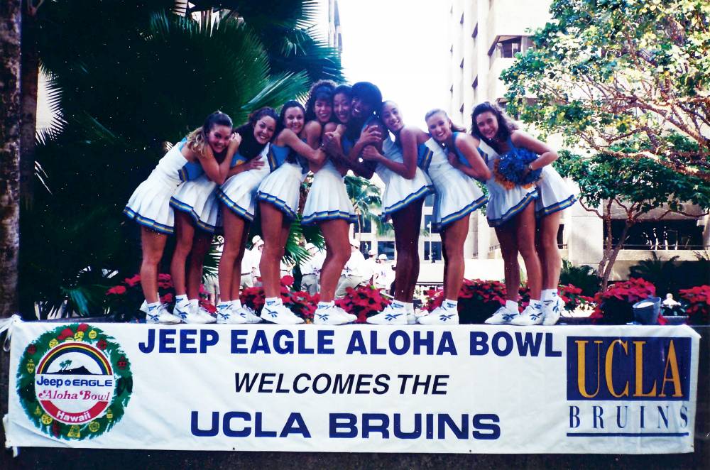 1995 Aloha Bowl Spirit Squad crop