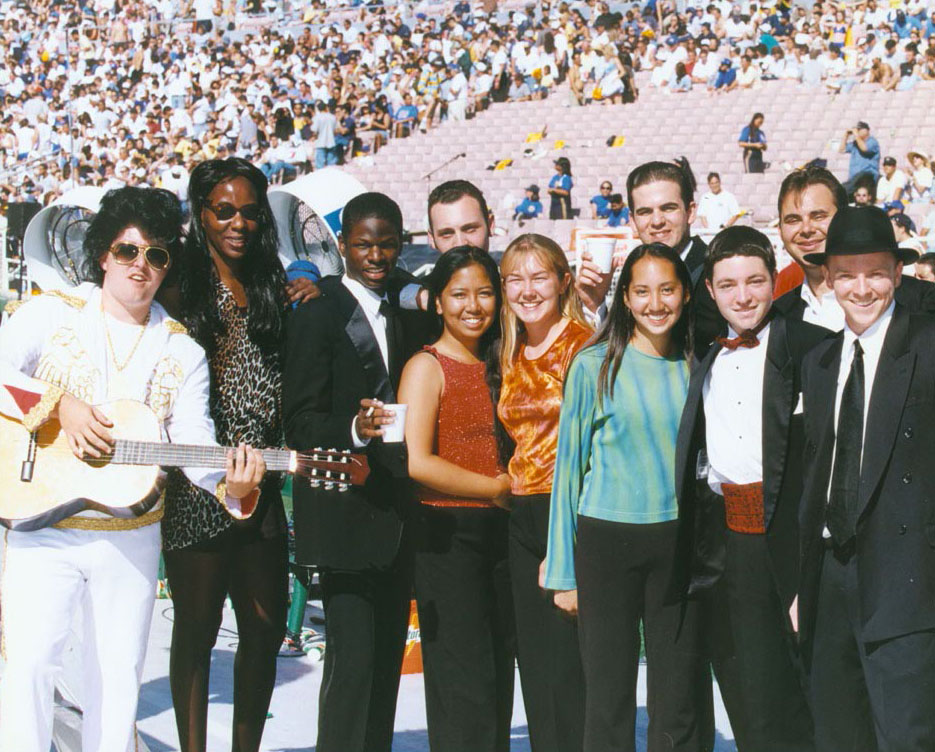 Group photo, Elvis, Tina Turner, the Rat Pack, along with Tom Jones and his backup singers, The Vegas Show, Oregon game, October 17, 1998