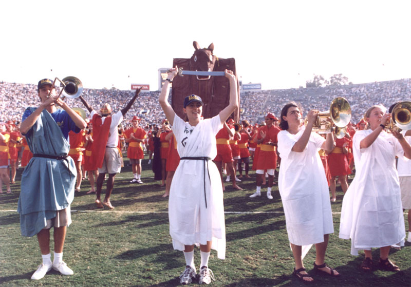 Kim Gordy leads the celebration.