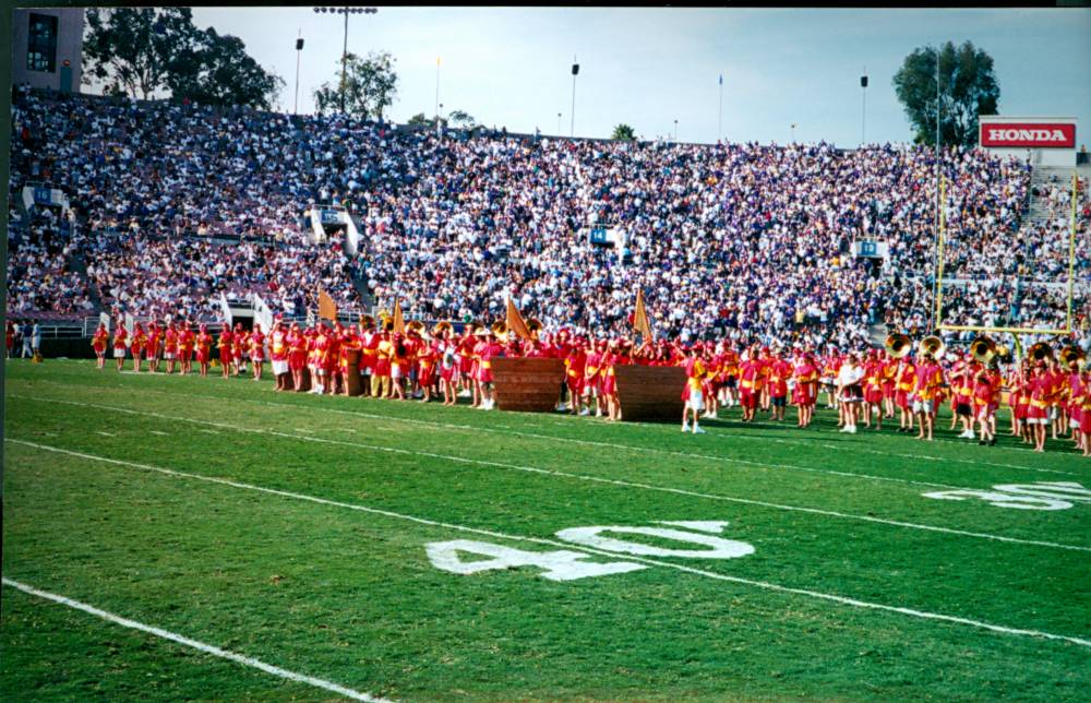 The Trojans prepare for battle