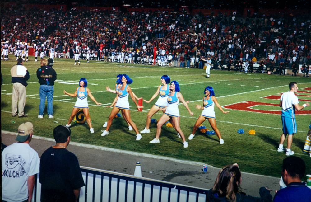 Cheerleaders, 2000 Arizona Trip