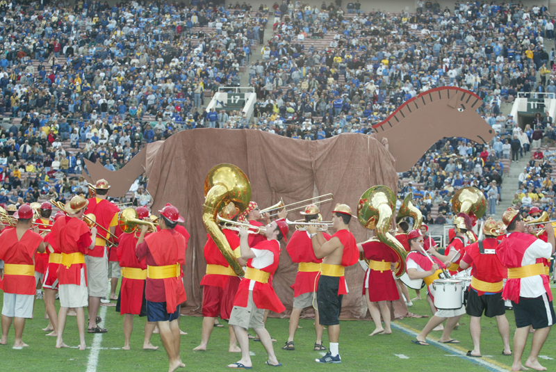 The Trojans celebrate "All Night Long," Oregon game, November 15, 2003