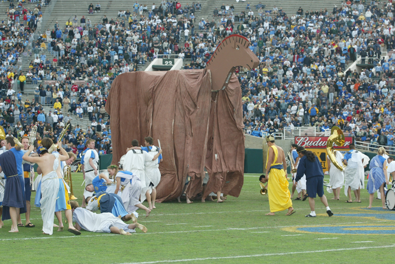 The Horse is presented to the Trojans to honor their "victory," Oregon game, November 15, 2003