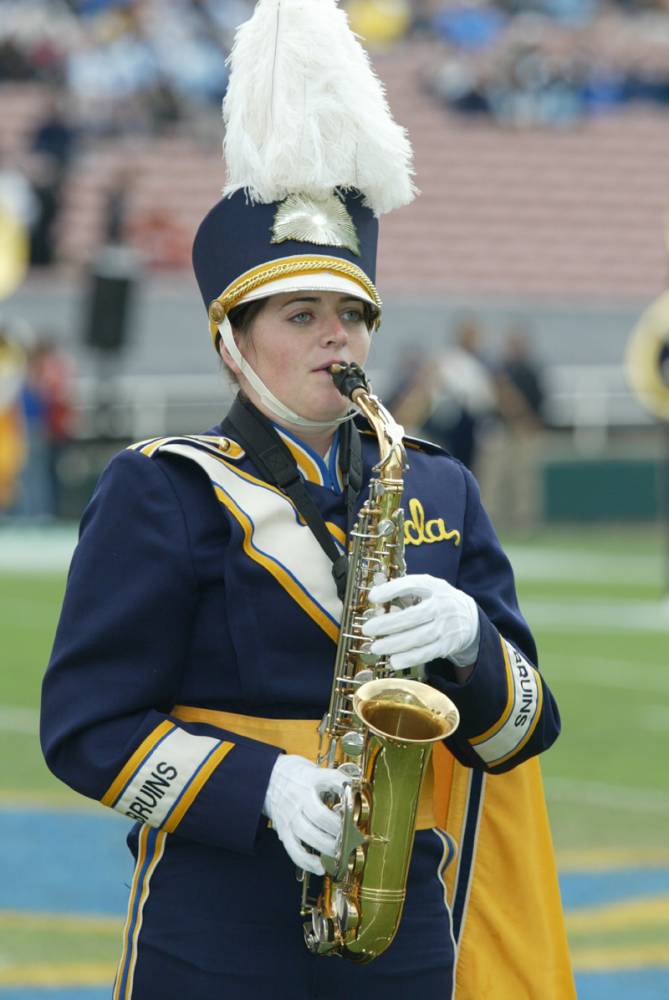 Megan Mugerditchian, Pregame, Oregon game, November 15, 2003