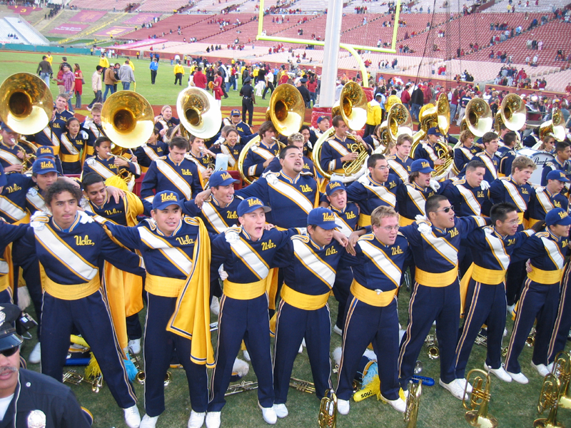 "Sons" singing, USC game, November 22, 2003