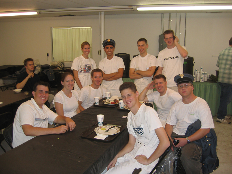 Eating lunch on the set of E-Ring after shooting their scene, 2005