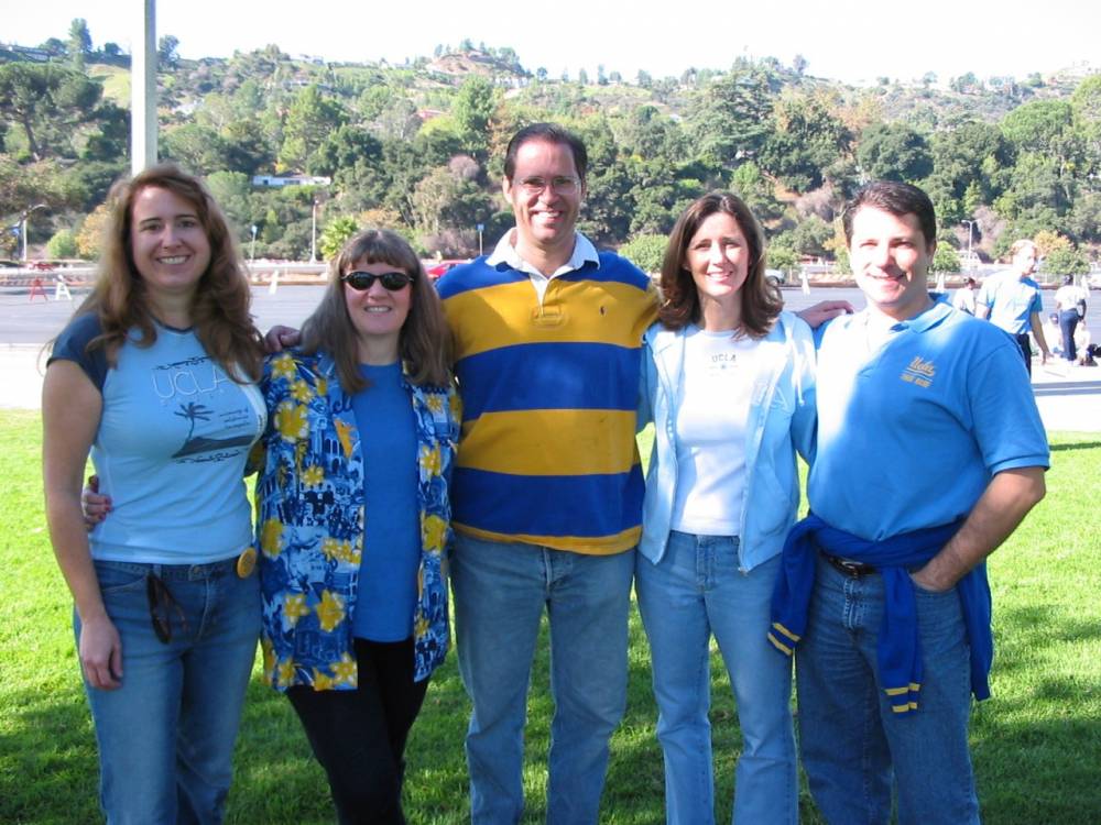 Leanna Izuel, Debbie Fairfax Glenn, Harrison Reed, Jami Hickcox-Baker, Mitch Sodikoff hanging out after the rehearsal, Band Alumni Reunion 2004