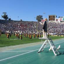 Reesa Jones conducting "Mr. Roboto"