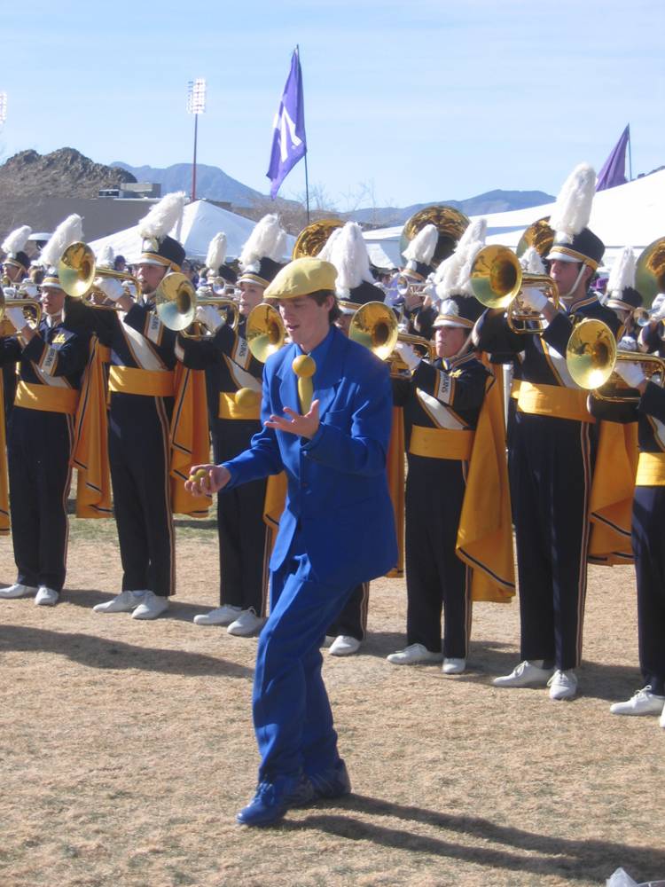 Juggler Chris Smith, Sun Bowl, December 30, 2005