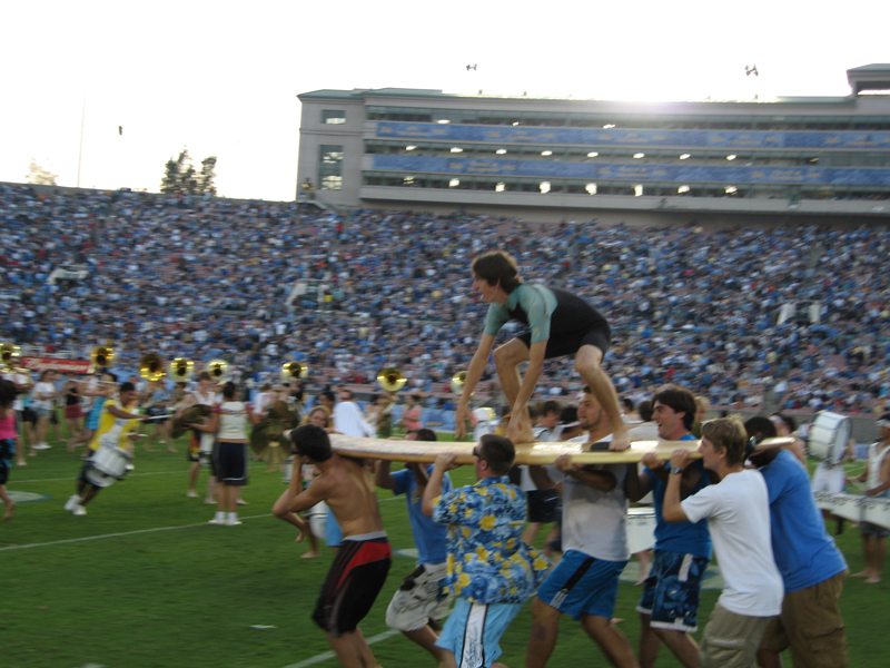 Surfing during the Beach Show, Arizona game, October 7, 2006