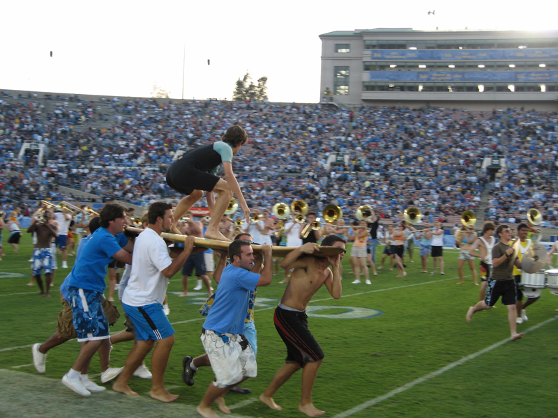 Surfing during the Beach Show, Arizona game, October 7, 2006