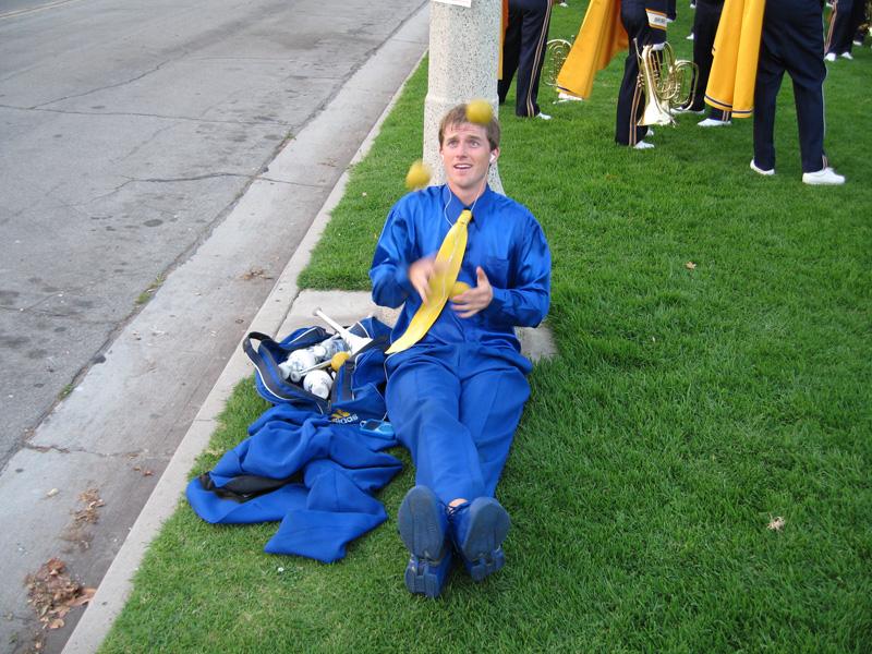 Band Juggler Chris Smith, Stanford game, September 30, 2006