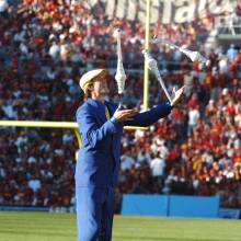 Band Juggler Chris Smith during halftime, USC game, December 2,  2006
