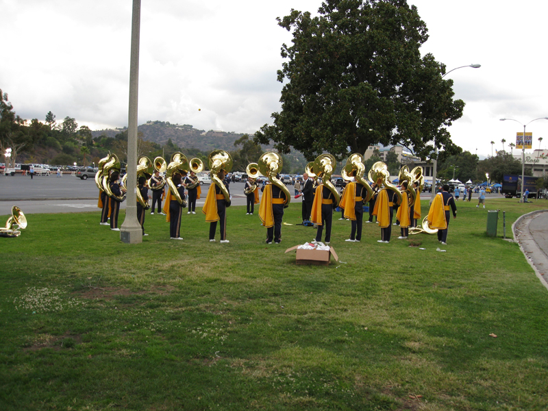 Sousaphones warming up, Washington game, September 22, 2007