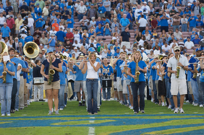 2008-2009 UCLA Marching Band at Football vs Oregon S