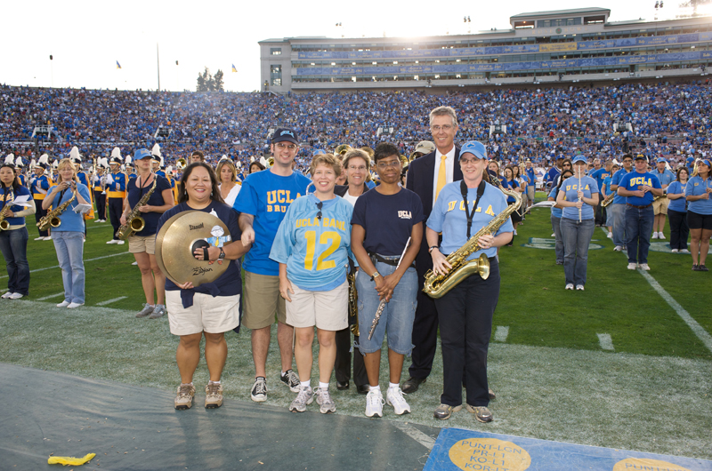 2008-2009 UCLA Marching Band at Football vs Oregon S