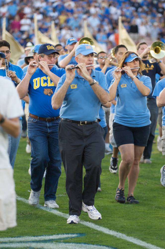 2008-2009 UCLA Marching Band at Football vs Oregon S