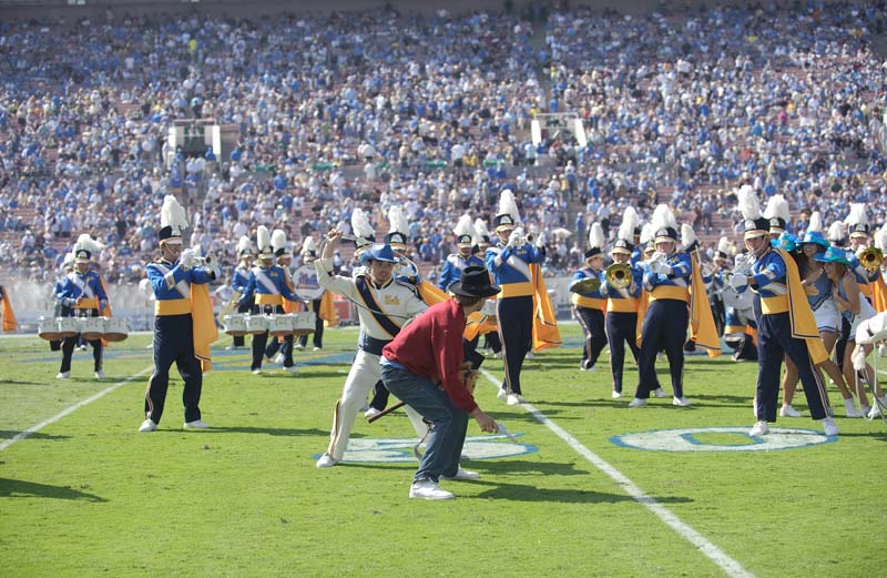 Drum Majors lassoing a Trojan, Western Show, Oregon game, October 10, 2009