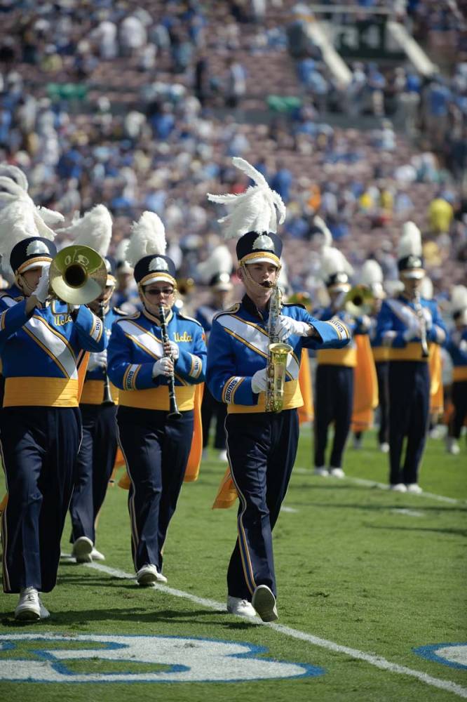 10/10/2009 -- Pasadena, California -- The UCLA March