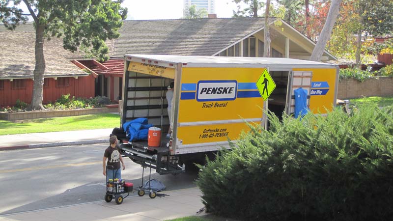 Equipment crew unloading truck, November 29, 2009