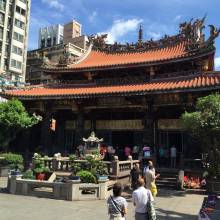 Longshan Temple 