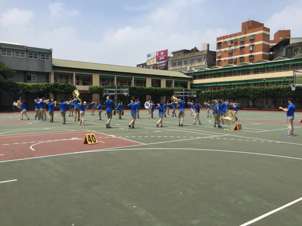 XinMing Junior High 